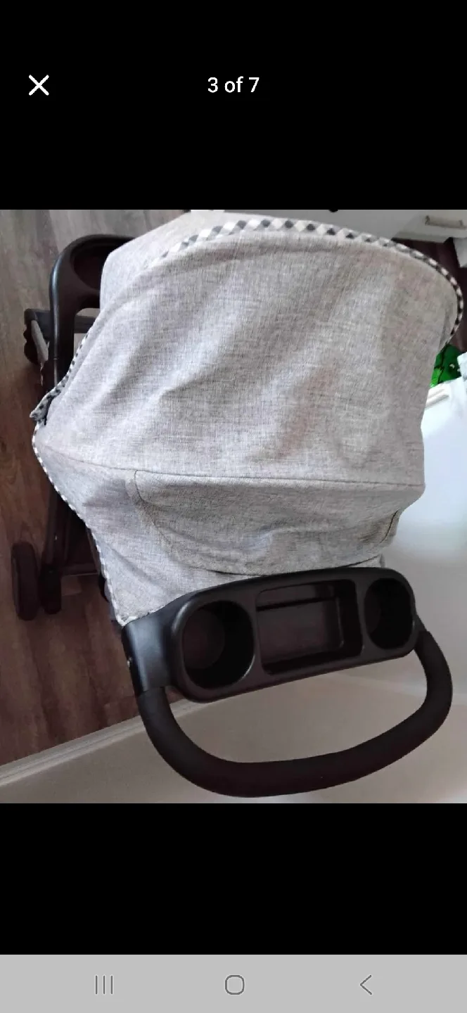 Grey Stroller with Cup Holders image indicator(2)