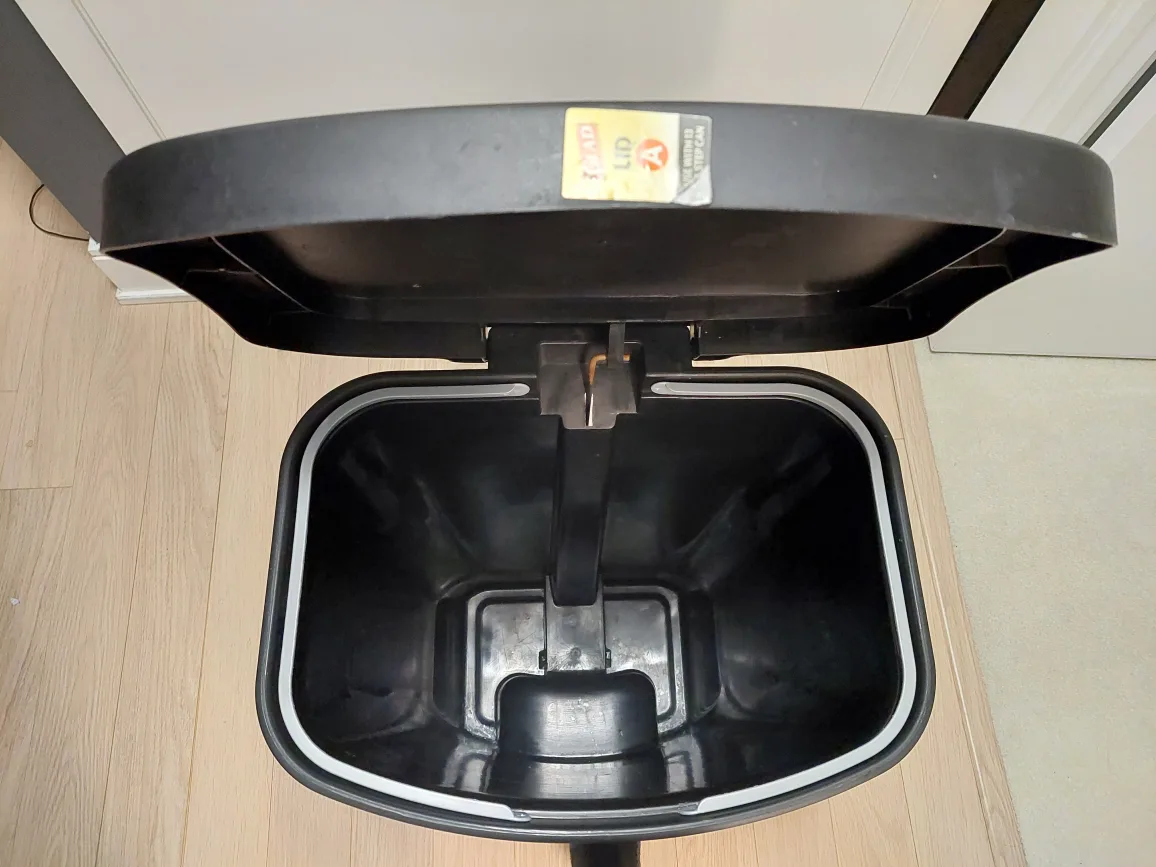 Glad Step Trash Can (13 Gallon) image indicator(2)