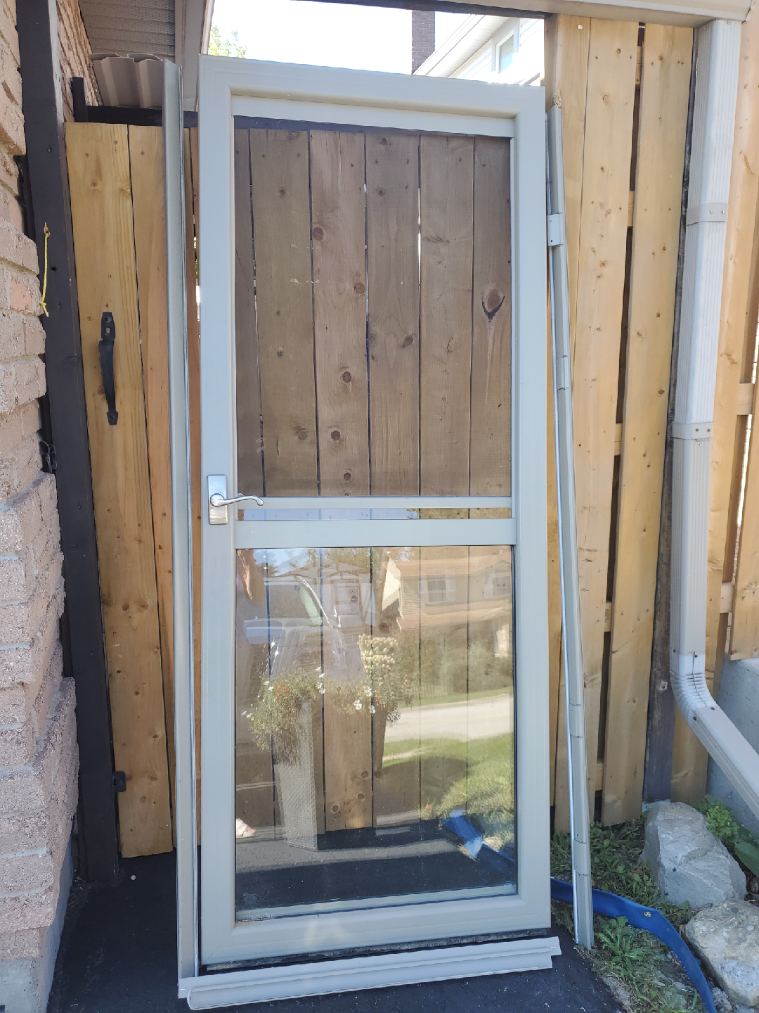 Storm Door 32x80 - photo 3