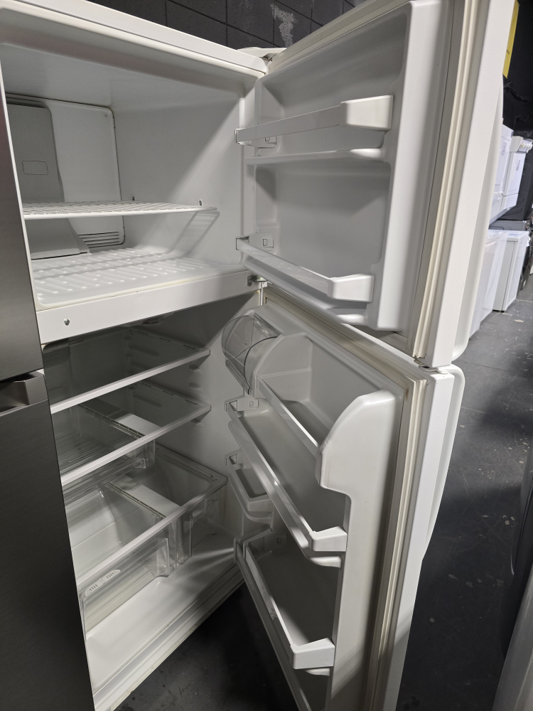 Frigidaire Fridge - Like New! - photo 2