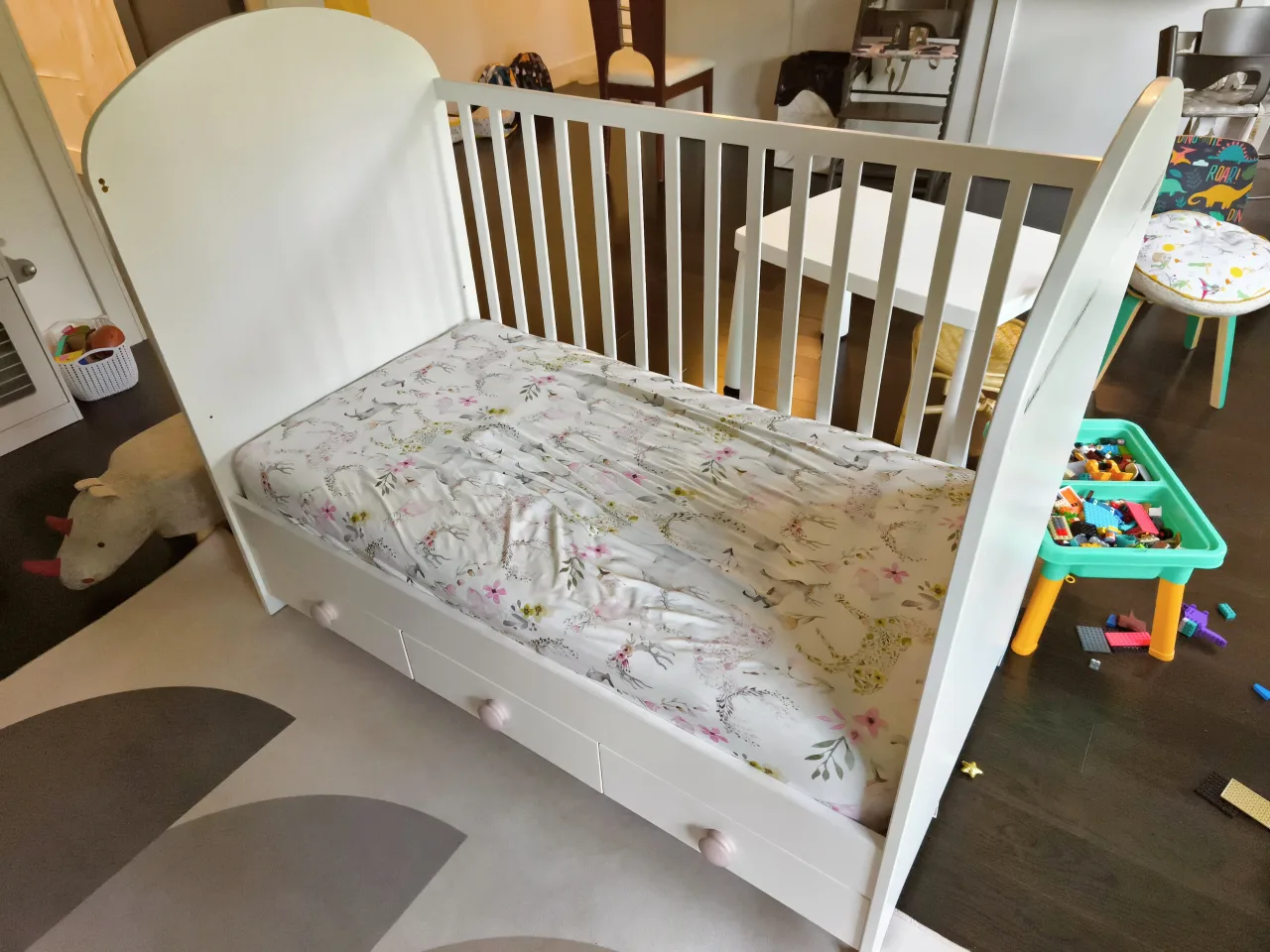 White Baby Crib with Storage Drawers thumbnail