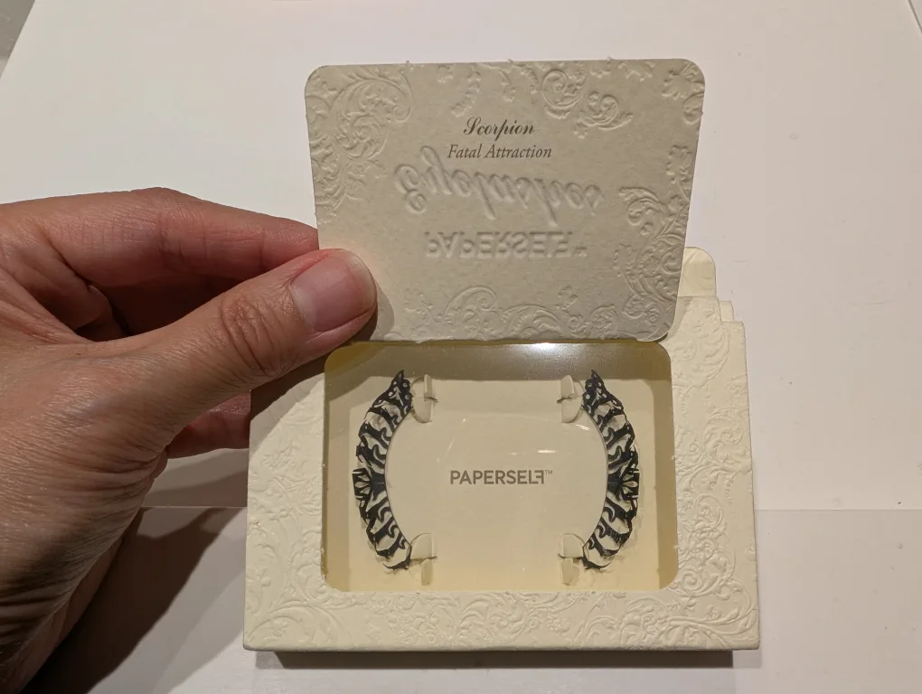 NEW: Paperself Eyelashes - Scorpion Fatal Attraction thumbnail