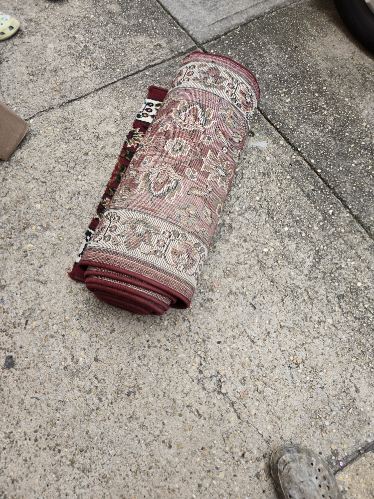Red Floral Runner Rug - photo 3