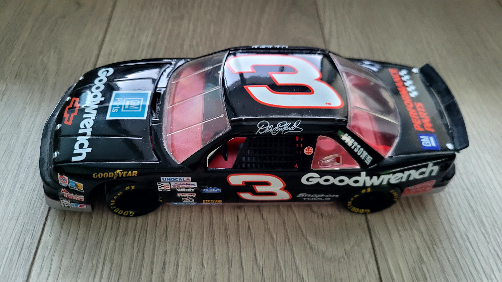 Vintage 90s Dale Earnhardt & NASCAR Die-Cast Collectibles  FREE