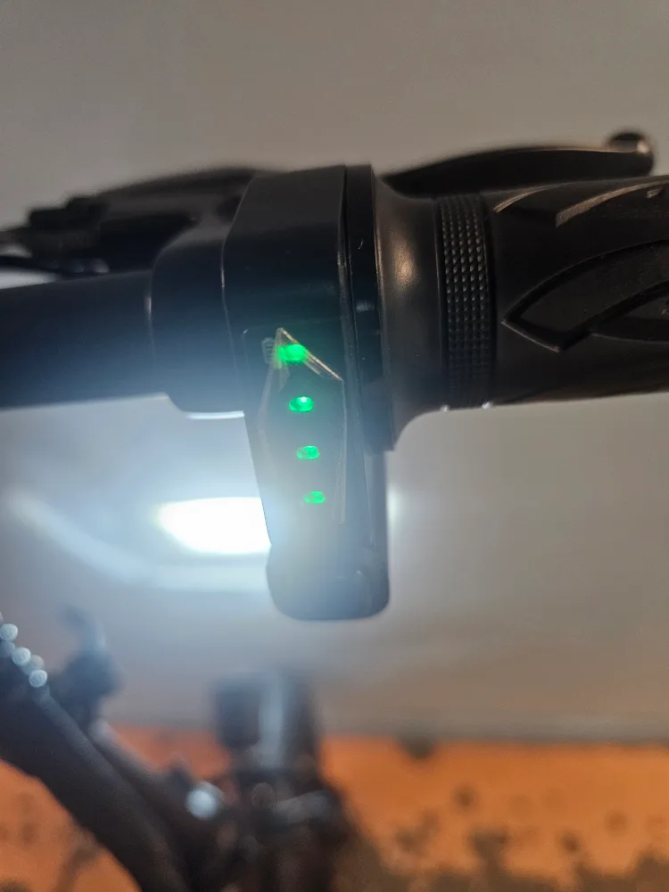 Black Electric Folding Bike image indicator(7)