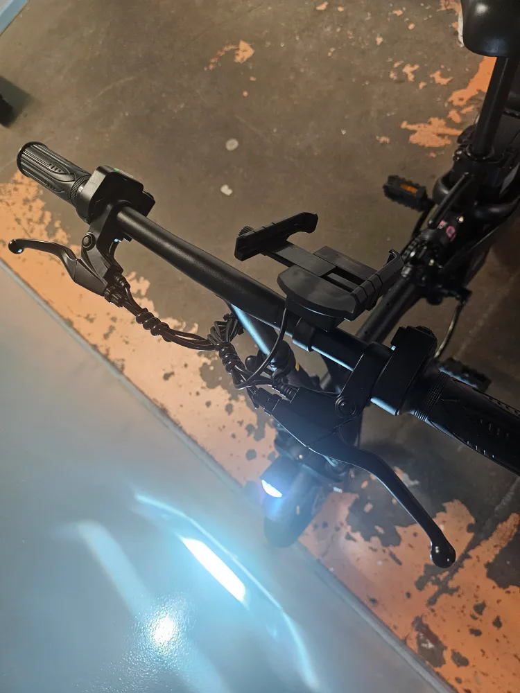 Black Electric Folding Bike image indicator(8)