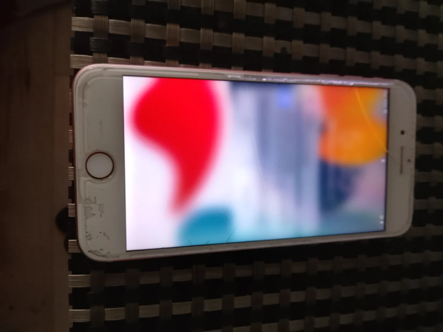 iPhone 7 Plus - Rose Gold image indicator(2)