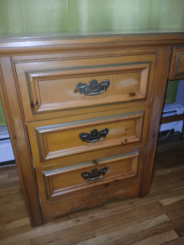 Wooden Desk - 46.5" x 18" x 30" image indicator(7)