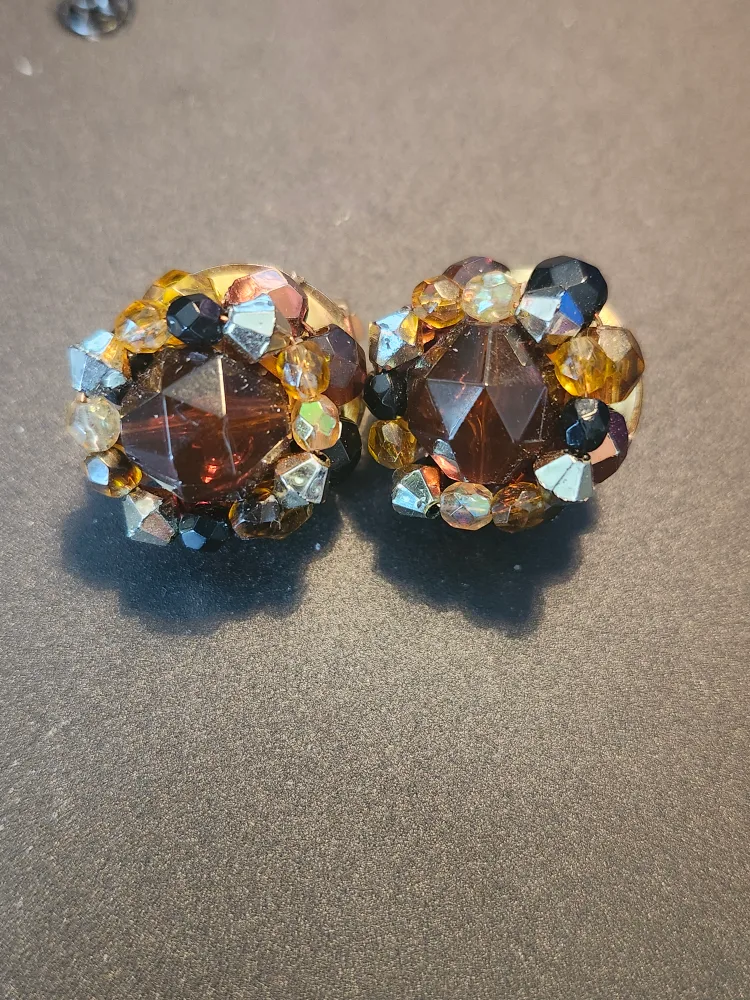 Vintage Clip-on Earrings - Brown & Gold thumbnail