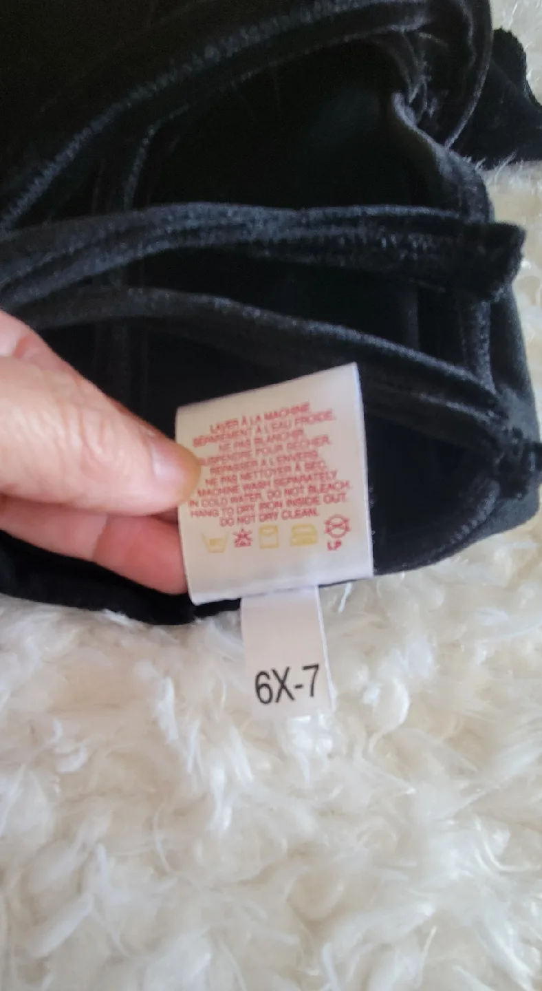 Girls Black Velvet Ice Skating Dress Size 6X-7 image indicator(3)