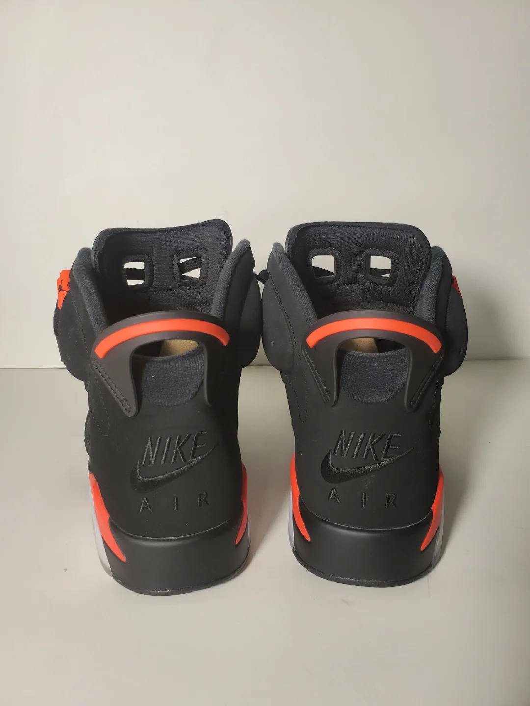 Men’s Jordan 6 Retro Black Infrared With Box 384664-060 S 10.5 image indicator(7)