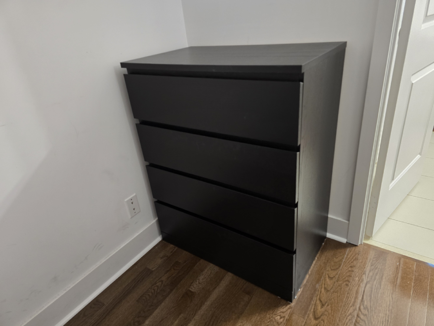 IKEA MALM 4-Drawer Chest - photo 3