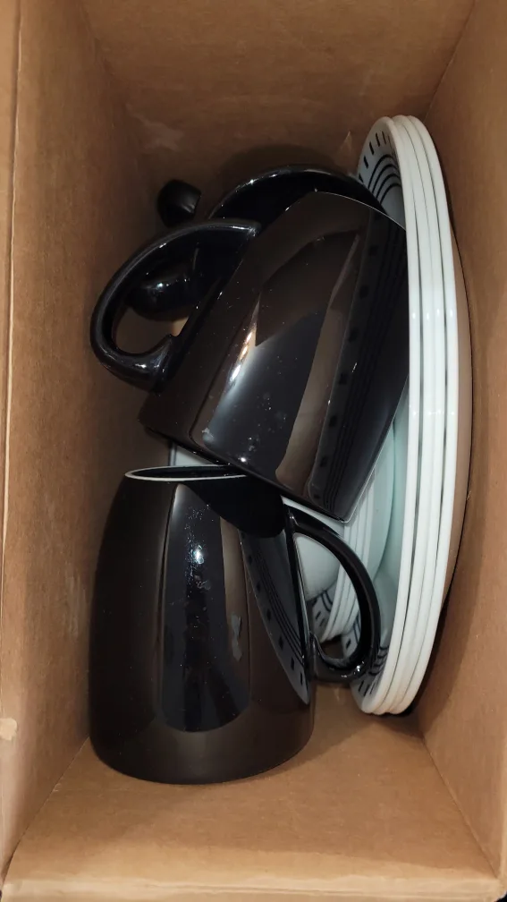 Corelle Classic City Block 16-Piece Dinnerware Set image indicator(4)