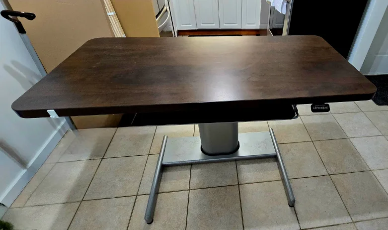 Steelcase Airtouch Adjustable Standing Desk image indicator(2)