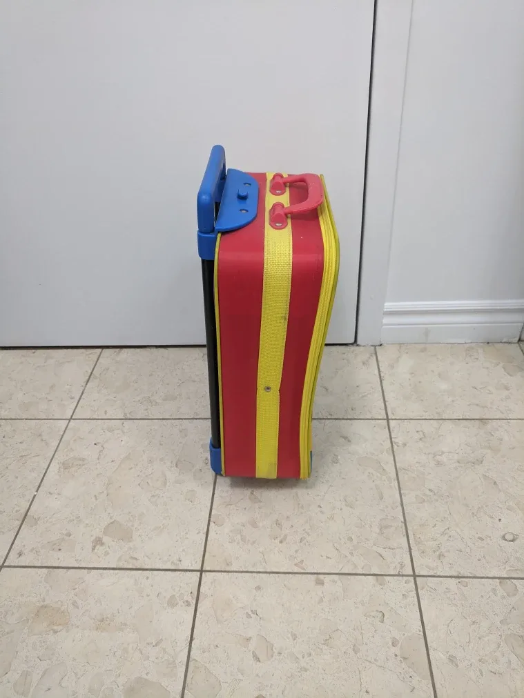 Winnie the Pooh Kids Rolling Luggage image indicator(3)