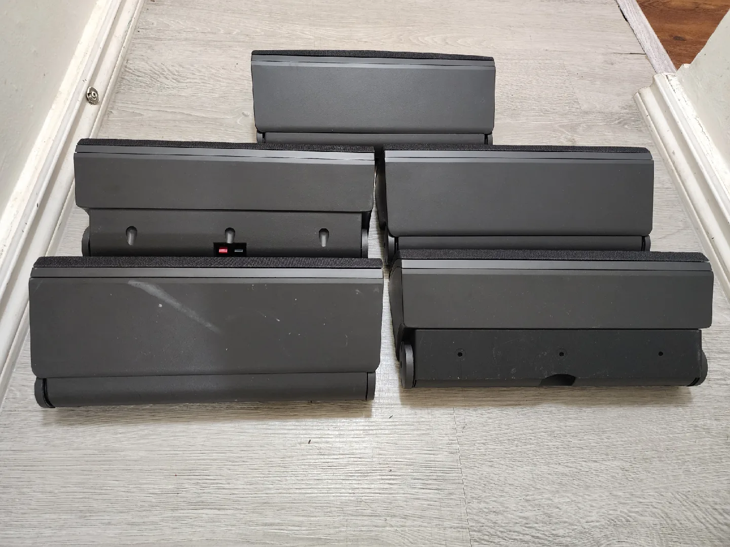 JBL Speakers - Set of 5 image indicator(6)