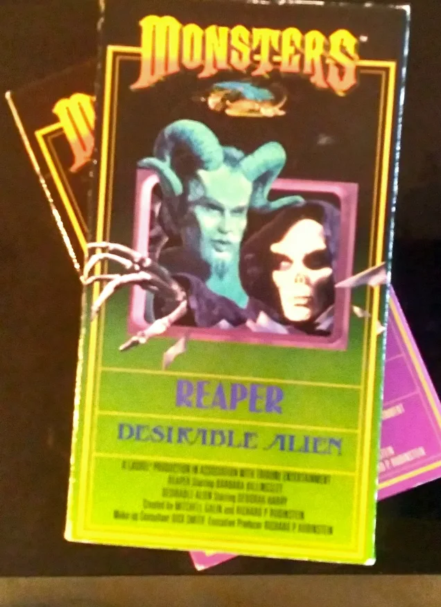 MONSTERS TV SERIES VHS LOT - 1989/90 image indicator(4)