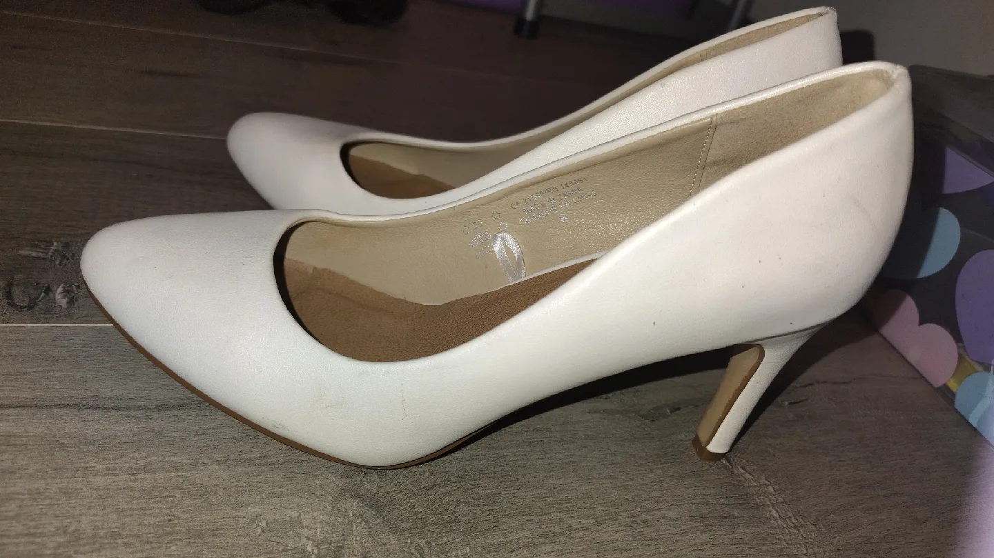 Ardene White Heels - Size 8 image indicator(2)