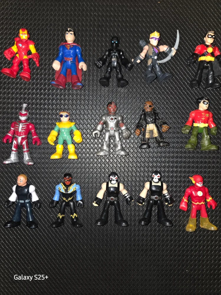 Fisher-Price DC Super Friends & Marvel Super Hero Figures thumbnail