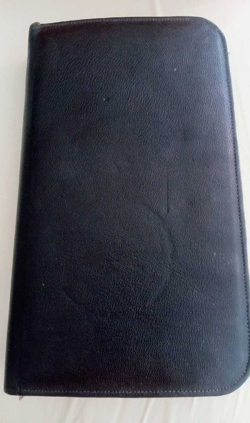 Vintage Black Leather Toiletry Set - photo 2