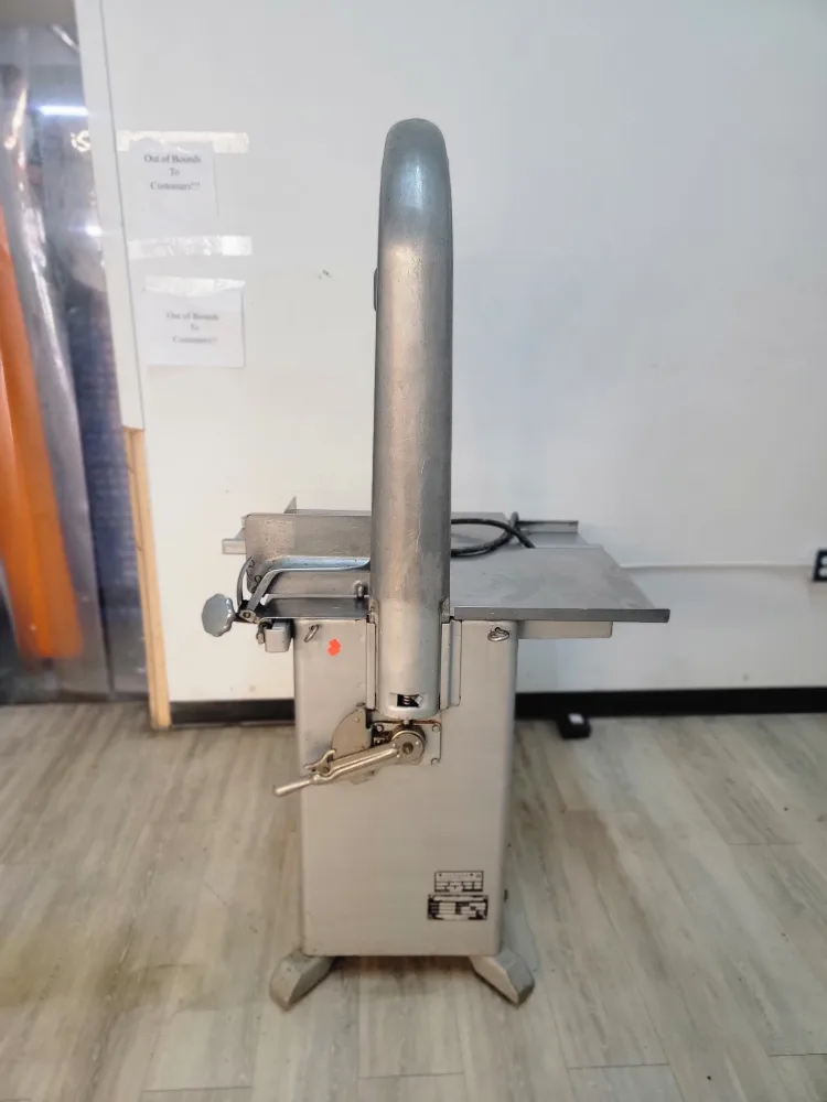 Biro Model 33 industrial meat cutter Food Equipment image indicator(2)