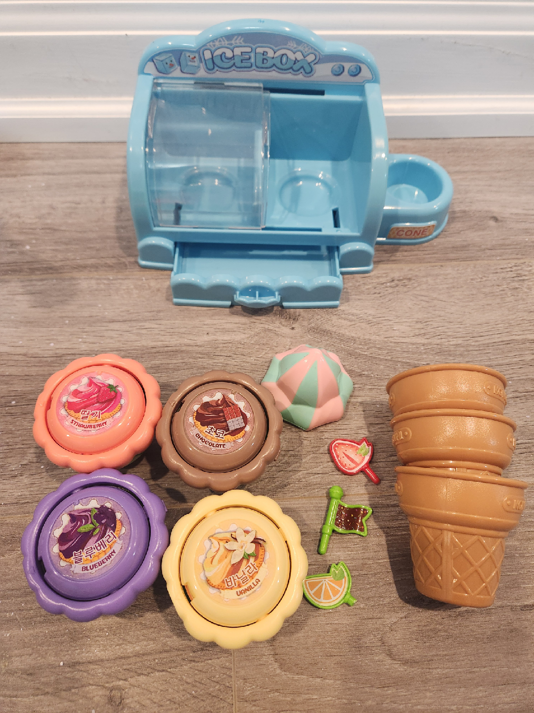 Ice cream store toy #Cleanout - photo 4
