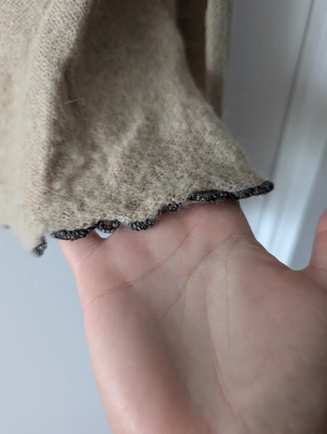 Zara Beige Knit Sweater - Size S image indicator(2)