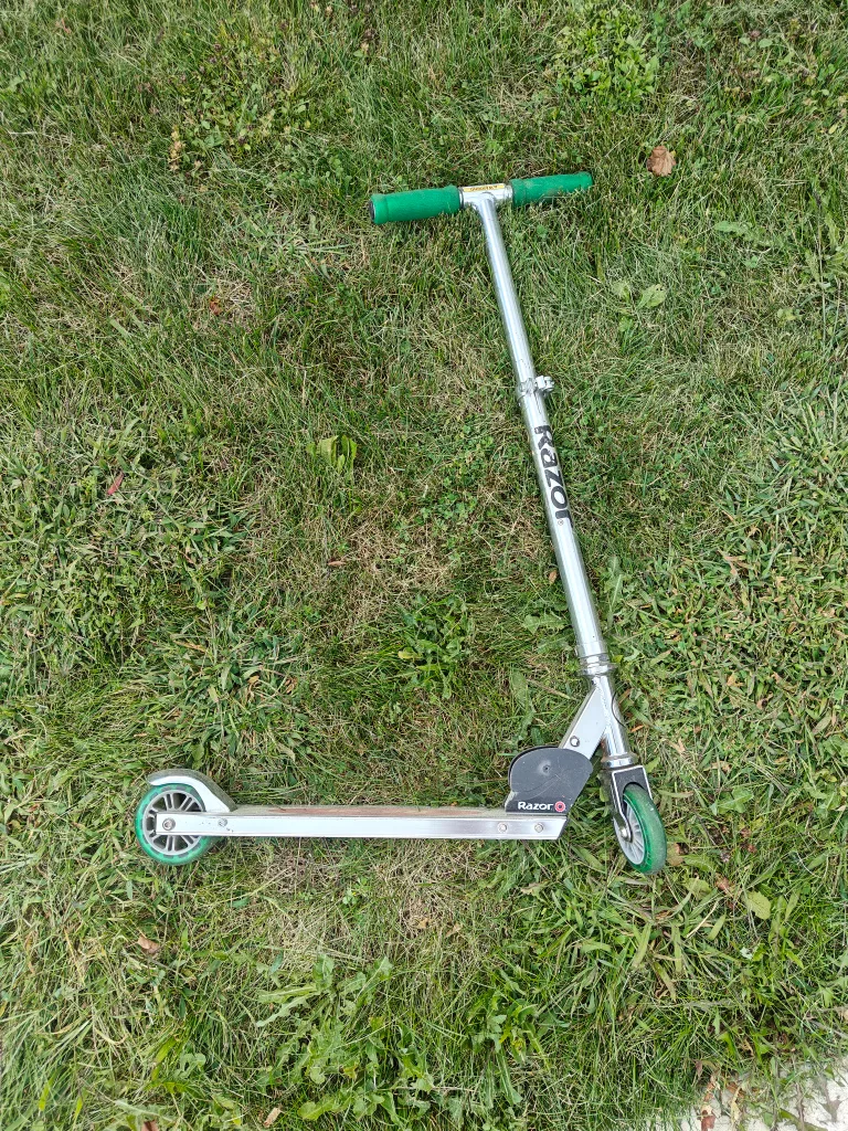Razor A Kick Scooter - Green Grips thumbnail