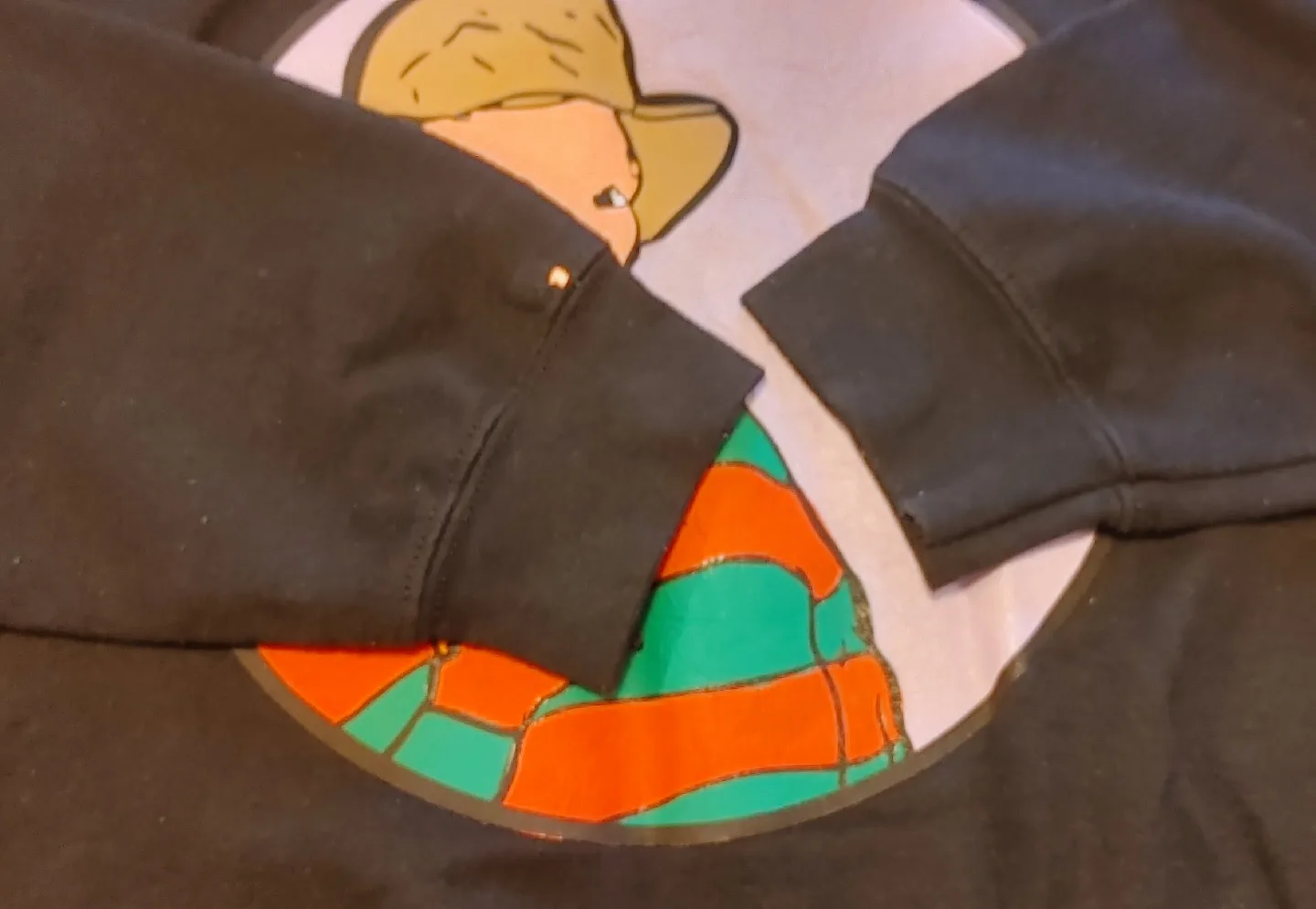 Gildan Heavy Blend Black Freddy Krueger Sweatshirt image indicator(6)