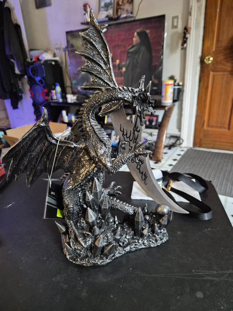 Dragon Statue with Sword - photo 3