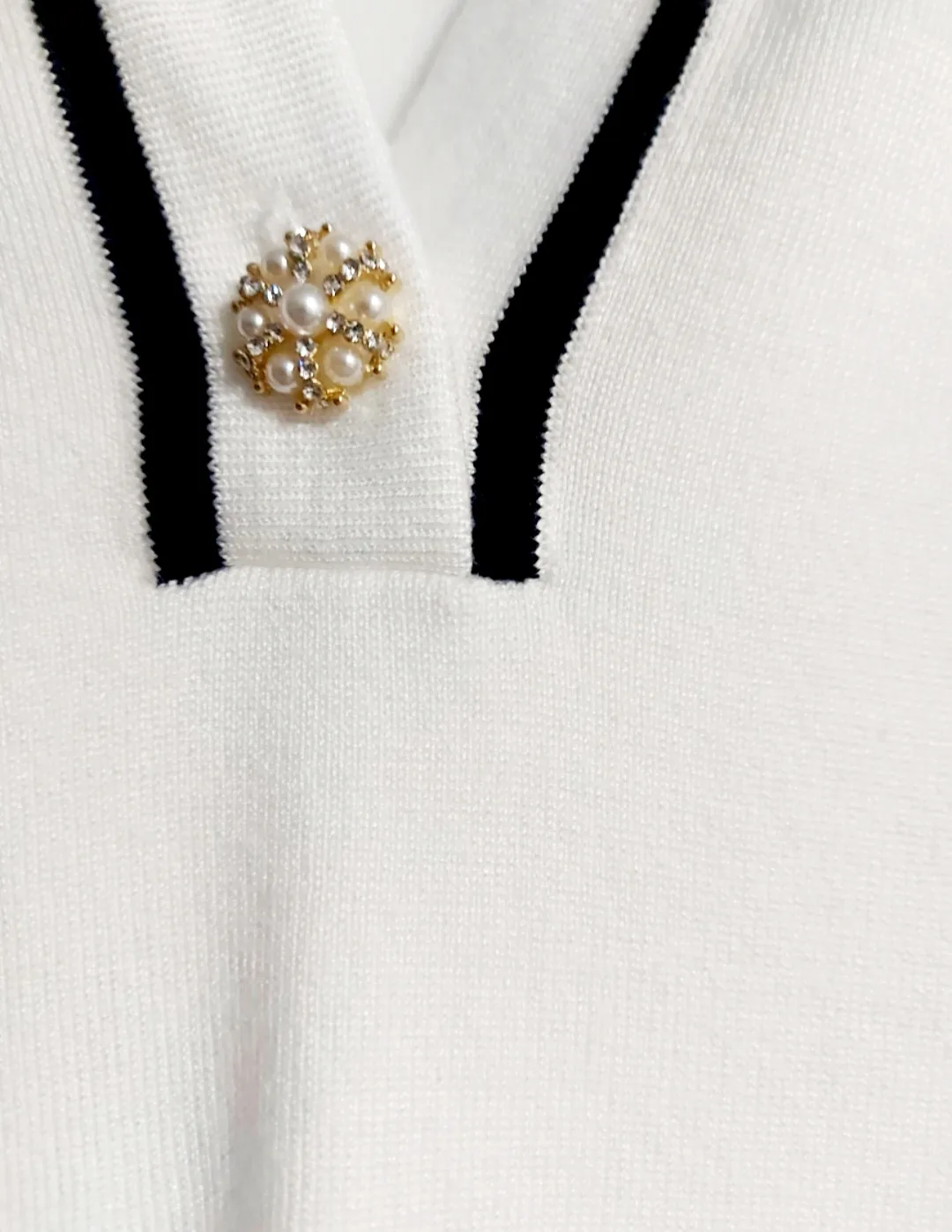 Karl Lagerfeld Paris Knit White Polo Shirt - XL New image indicator(3)