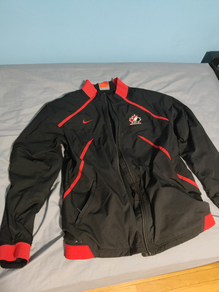 Nike Team Canada Jacket, Size L