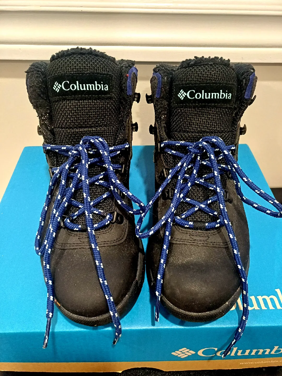 Columbia Newton Ridge Plus Omni-Heat Women's Boots - Size 9 thumbnail