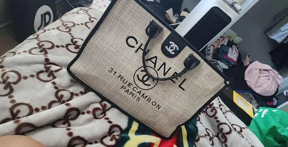 Chanel 31 Rue Cambon Paris Tote Bag thumbnail