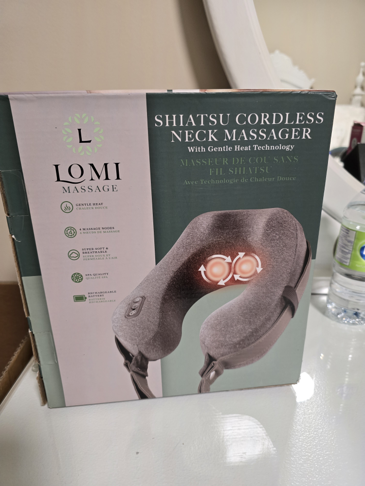 Lomi Shiatsu Cordless Neck Massager - Gentle Heat - photo 4