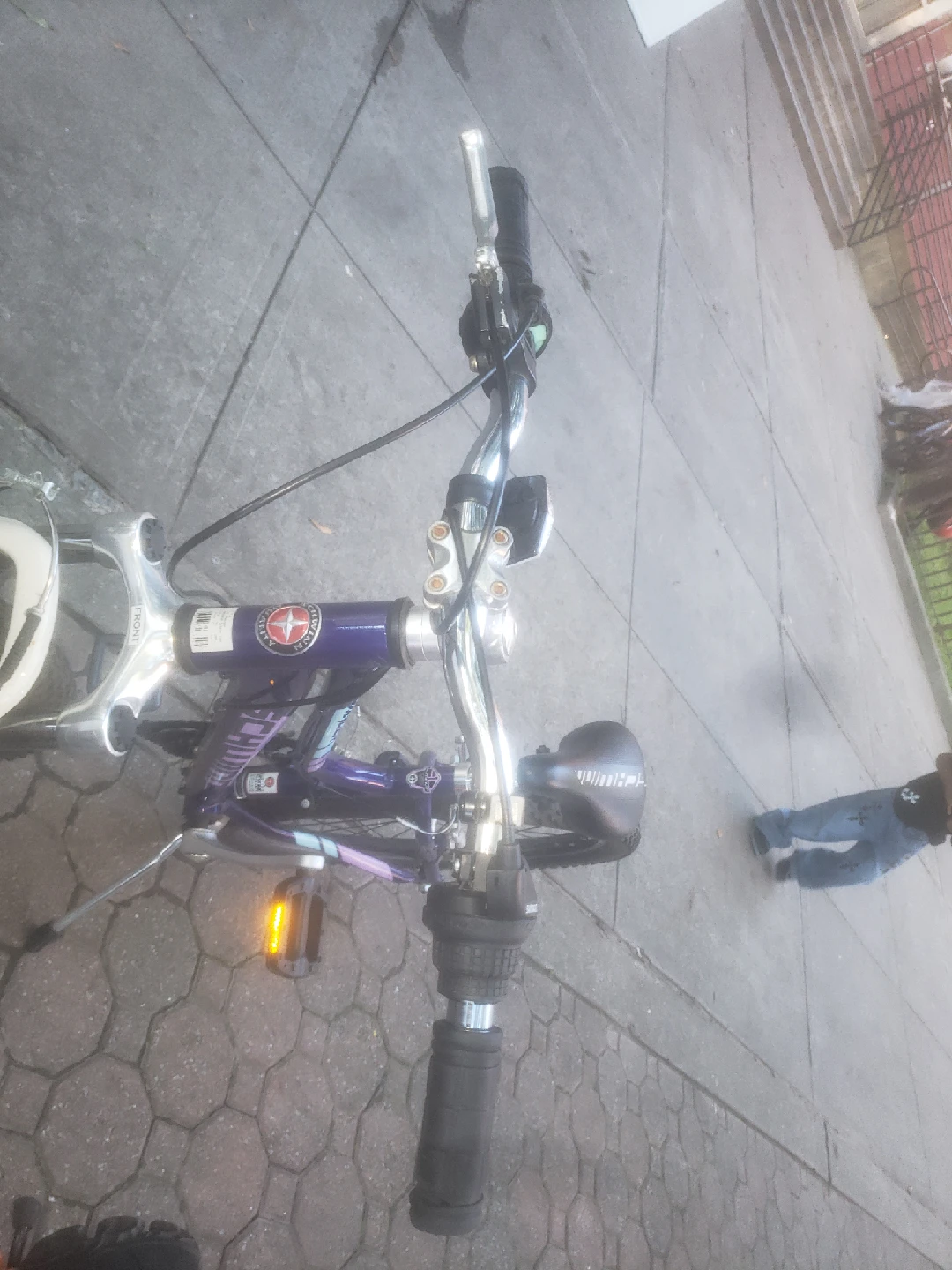 Schwinn Cruiser Bike - Purple - photo 4