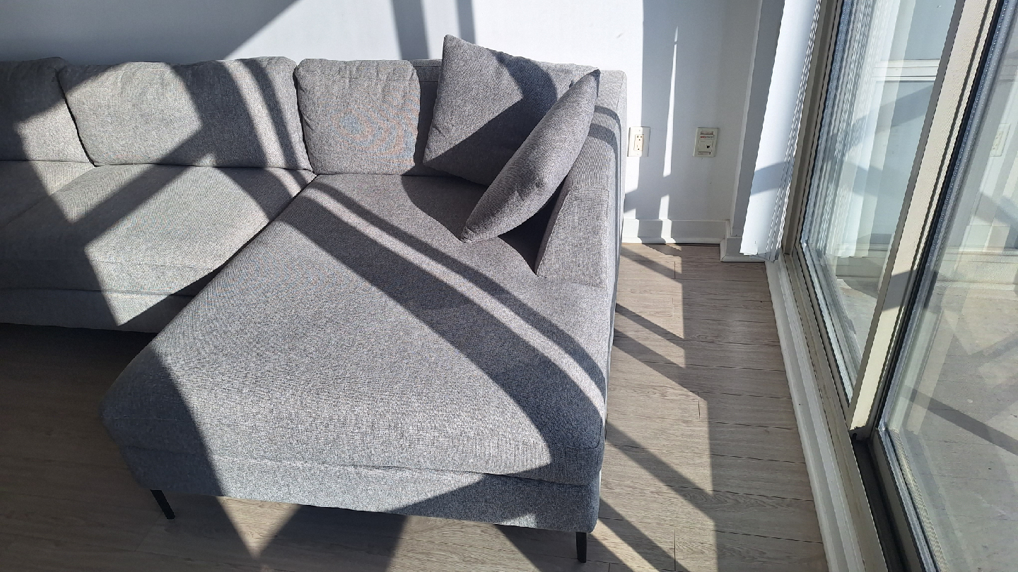 Sectionnal Sofa with cushions - photo 2