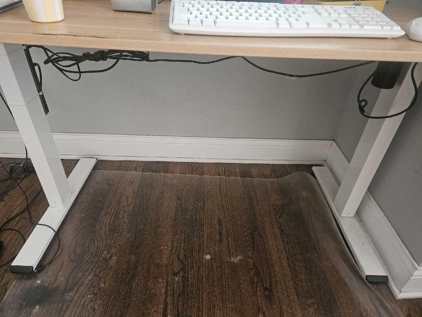 sitting / standing desk