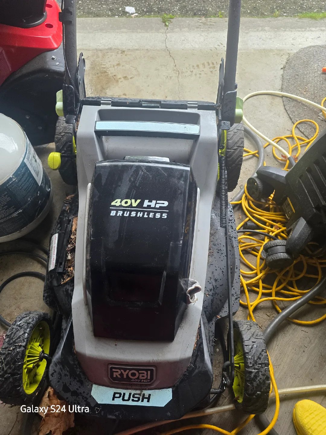Ryobi 40V HP Brushless Lawn Mower thumbnail