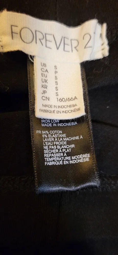 Women's leggings bundle (6 pairs) image indicator(2)