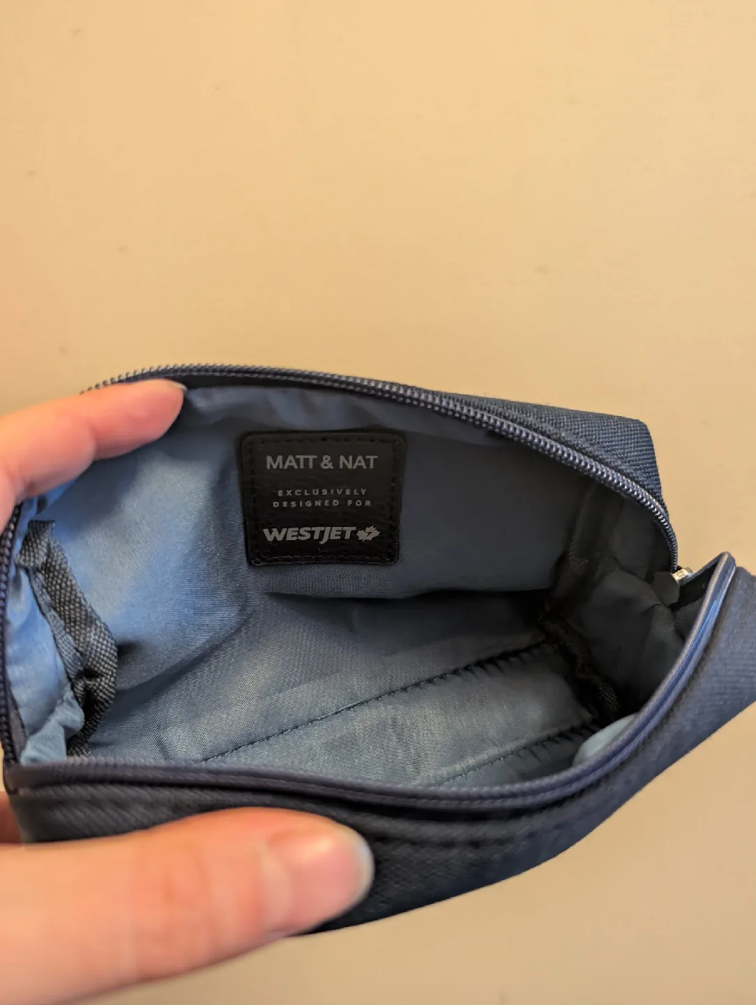 Matt & Nat Navy Blue Pouch image indicator(5)