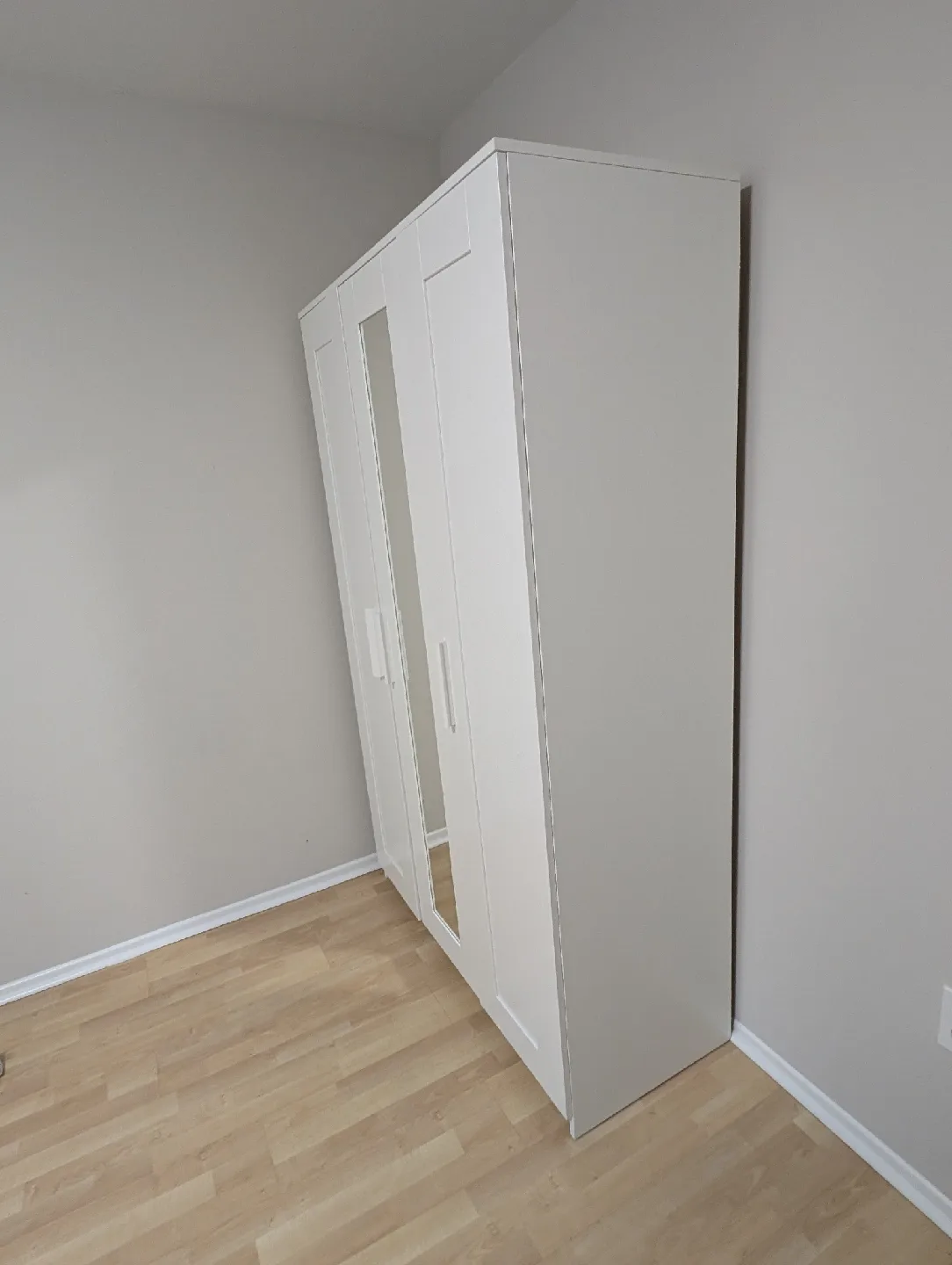 IKEA Brimnes 3 Door Wardrobe with Mirror Door image indicator(2)
