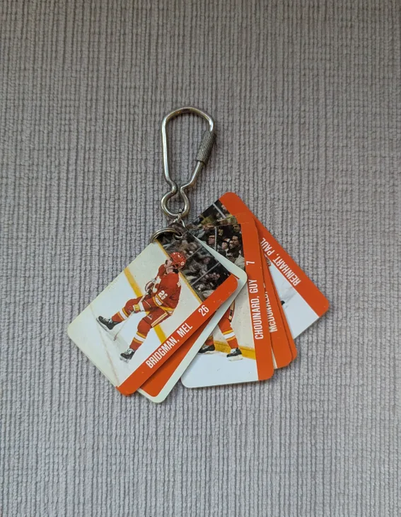 Vintage 1982 Souhaits Personnalises Hockey Keychain thumbnail