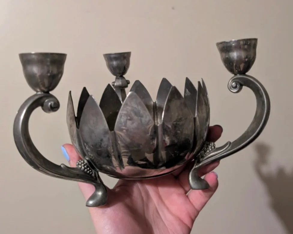 silver Lotus Candle Holder image indicator(3)