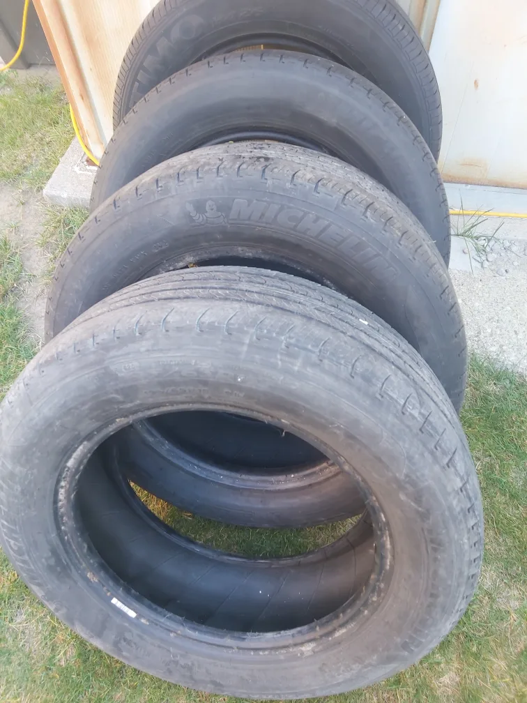 Michelin 195/65R15 Radial Tires - Set of 4 image indicator(6)