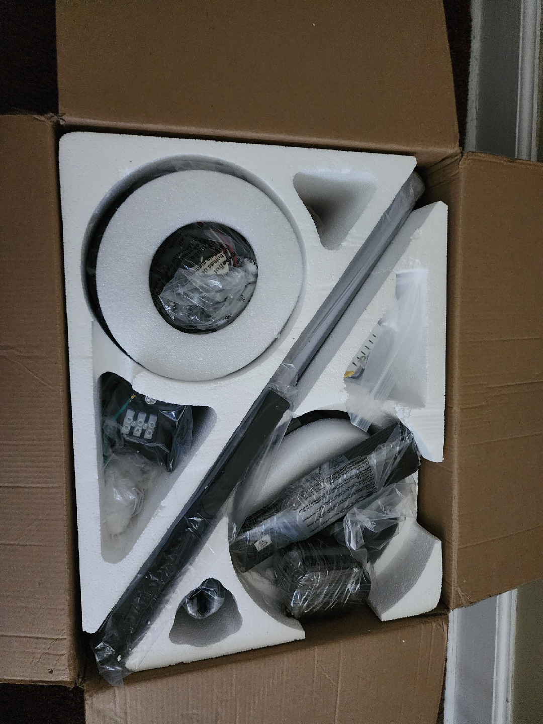 56-Inch Ceiling Fan with Light, Model NO:SY58 - photo 4