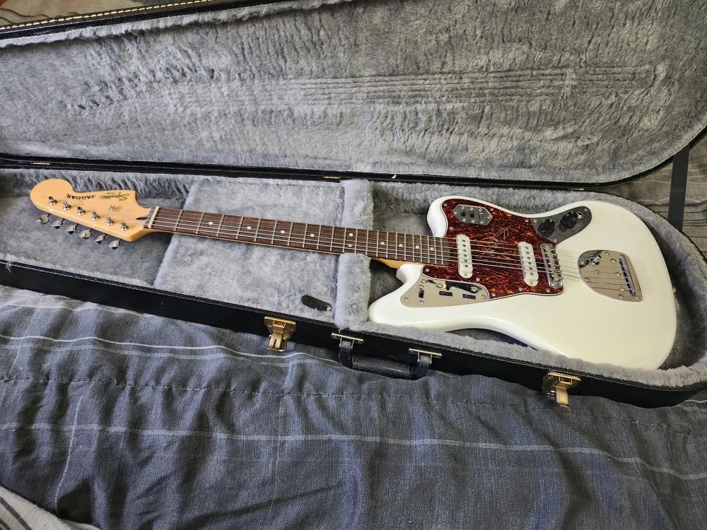 Fender Squier Jaguar  Guitar Signed by Dave Grohl thumbnail