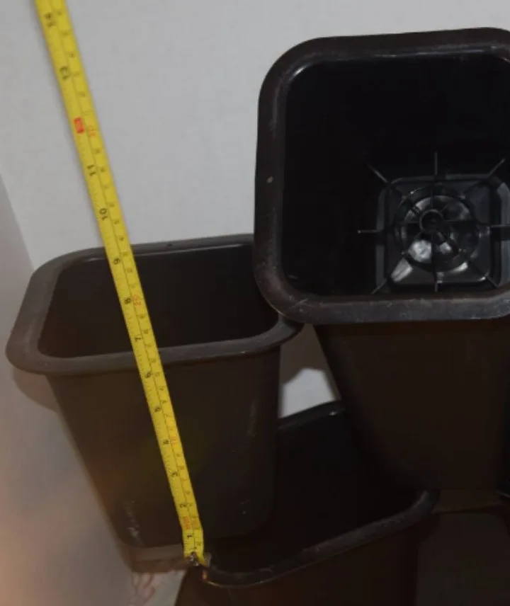 Black Square Plant Pots - Set of 6 image indicator(3)