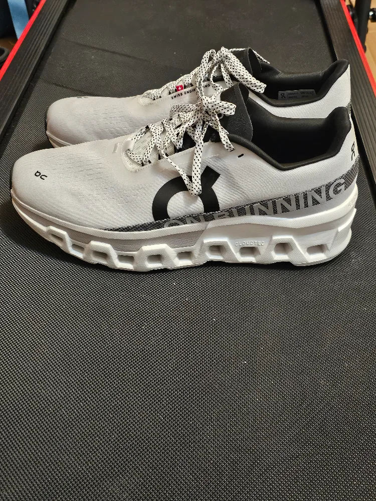 On Cloudmonster 2 White/Black Running Shoes image indicator(2)