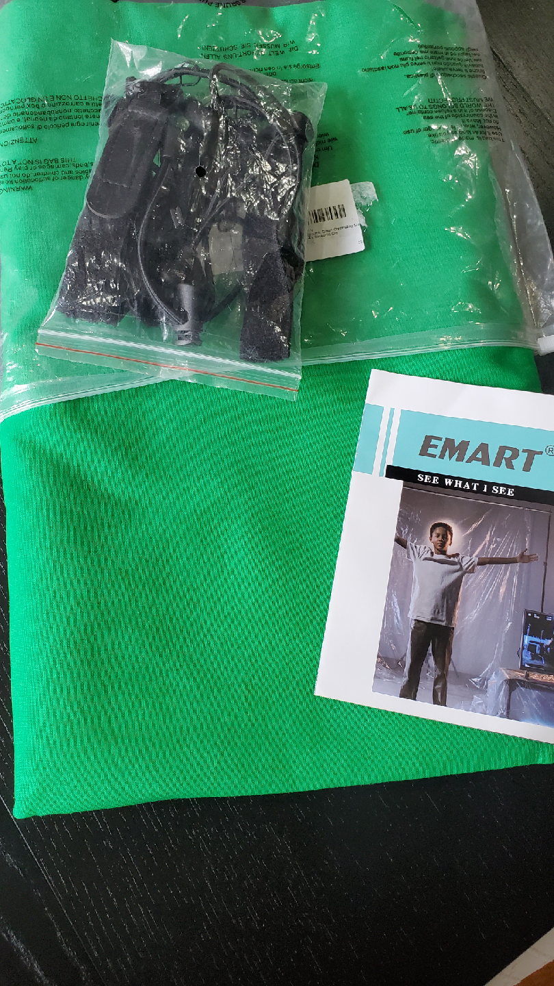 New EMART 5x9 ft Green Chromakey Backdrop + Clips